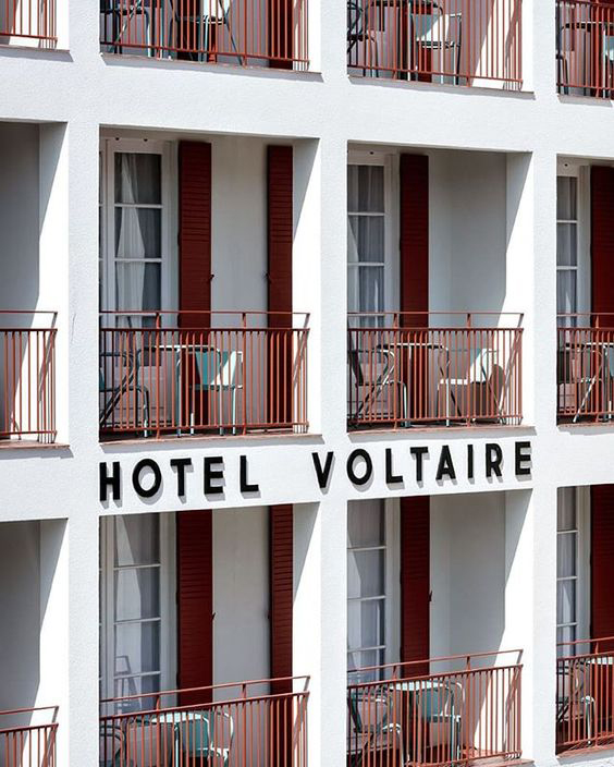 Hotel Voltaire Cleoburo Marie Disle identity
